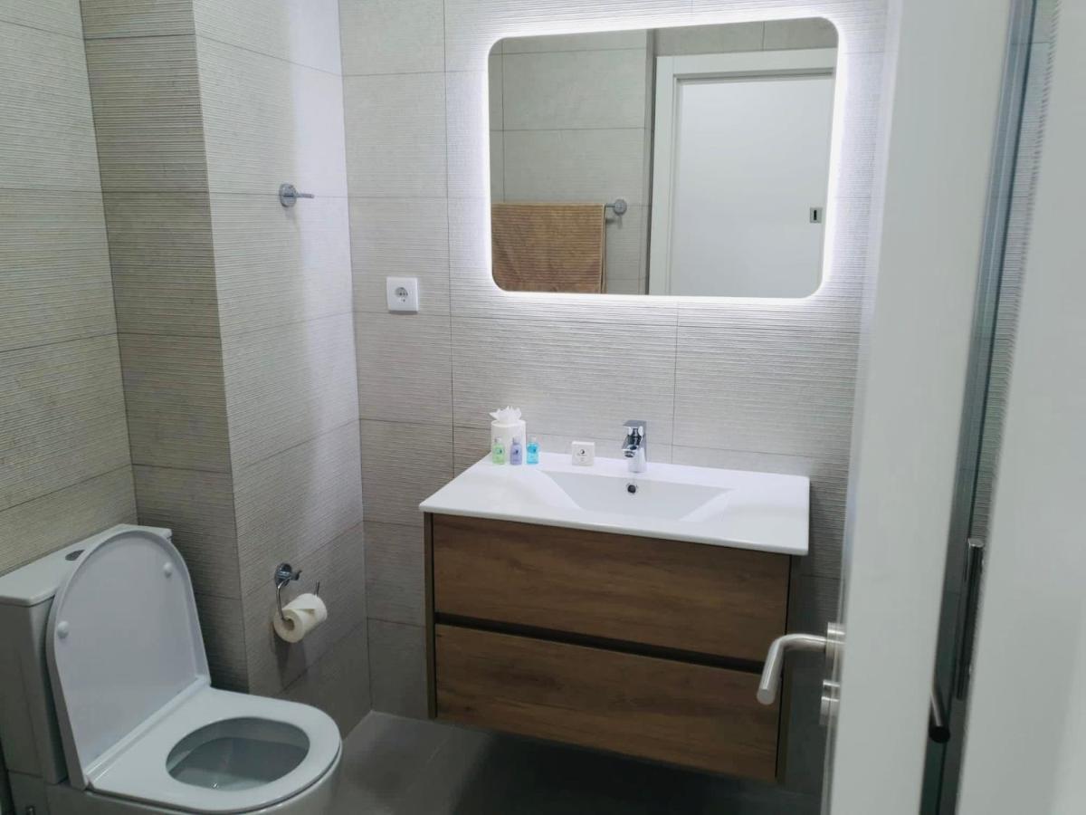 Central Lagos Apt With Marina Views Near Beaches 외부 사진